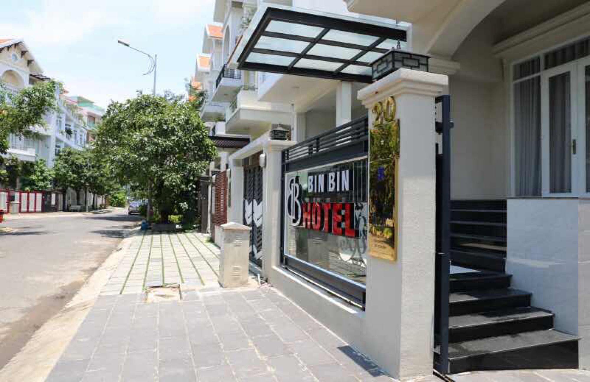Bin Bin Hotel 4 - Near Sunrise City D7 Хошимін Екстер'єр фото